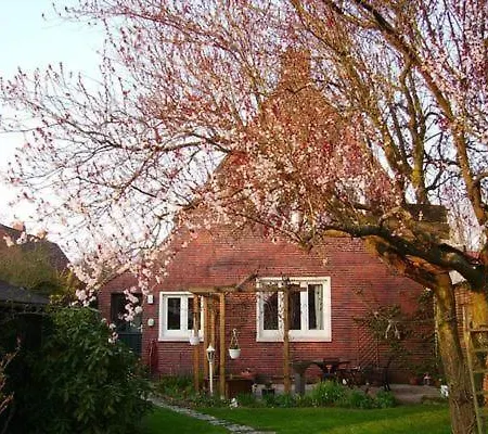 בית נופש In Mit Grossem Garten
